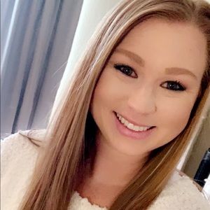 Meet your Posher, Cally